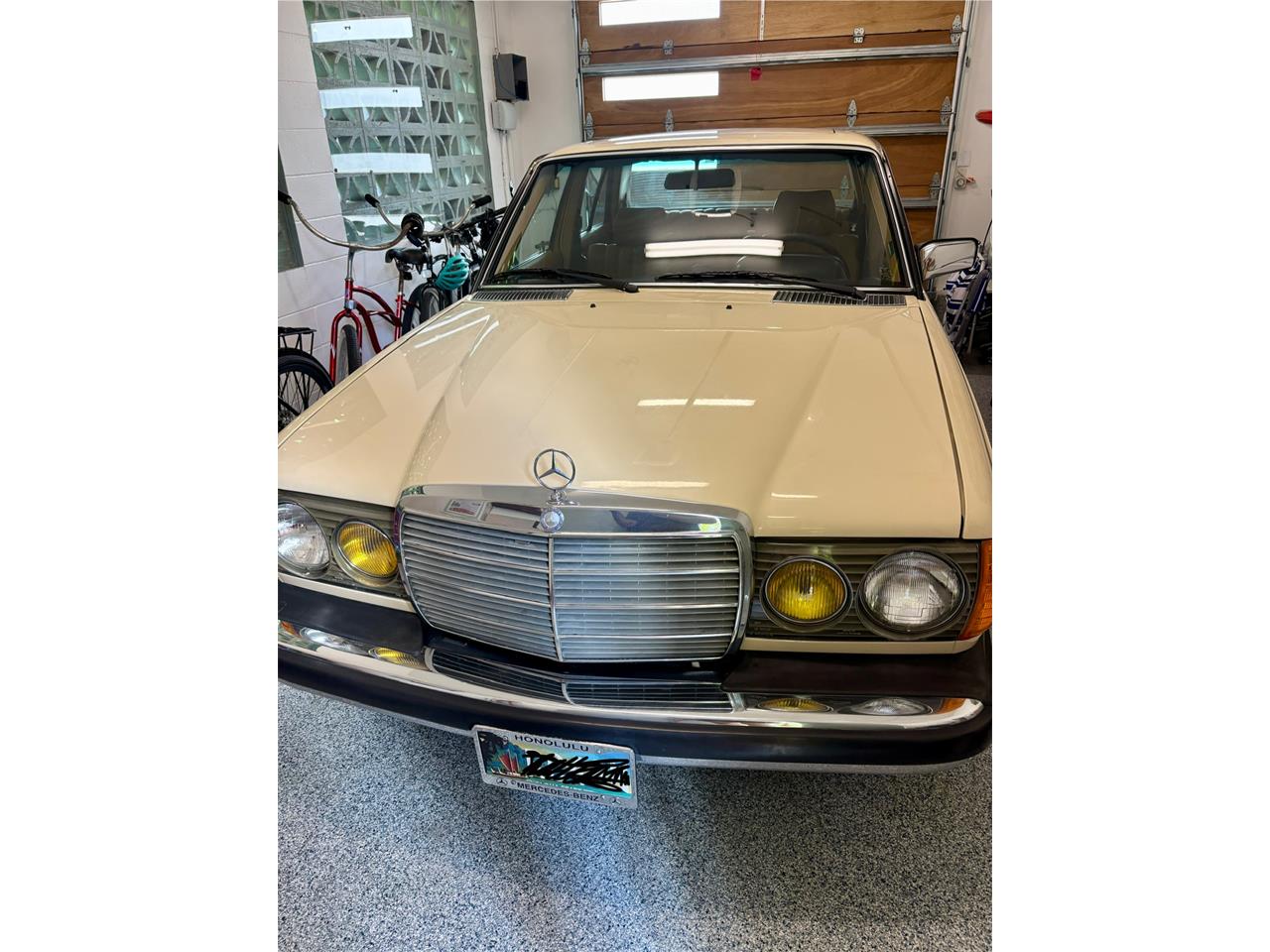 Mercedes-benz-300d-1982-Beige-Palamino-6