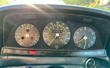 Mercedes-benz-300d-diesel-1977-silver-14