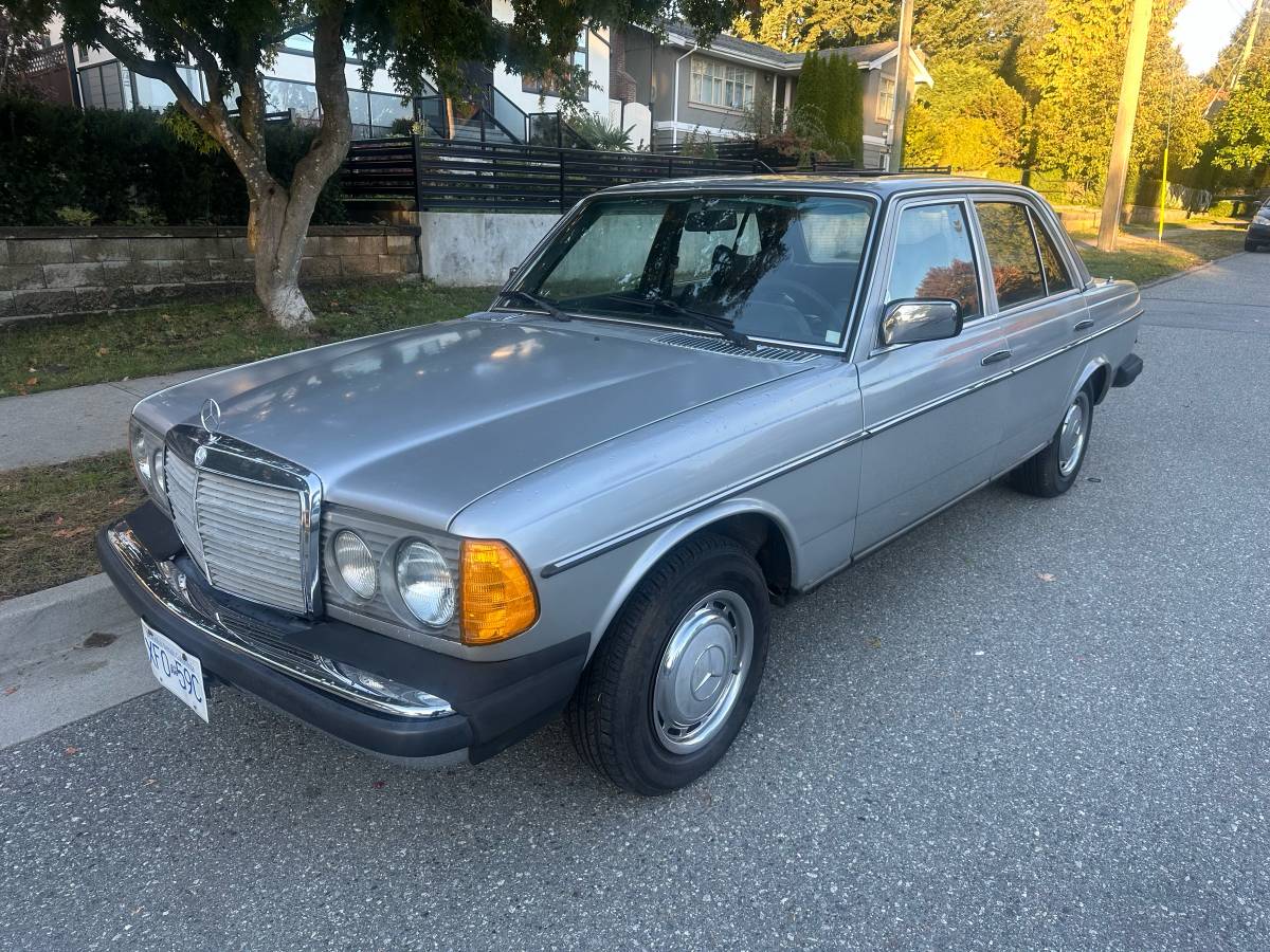 Mercedes-benz-300d-diesel-1979