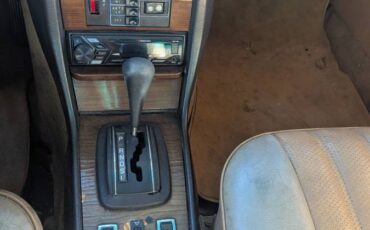 Mercedes-benz-300d-diesel-1980-orange-14