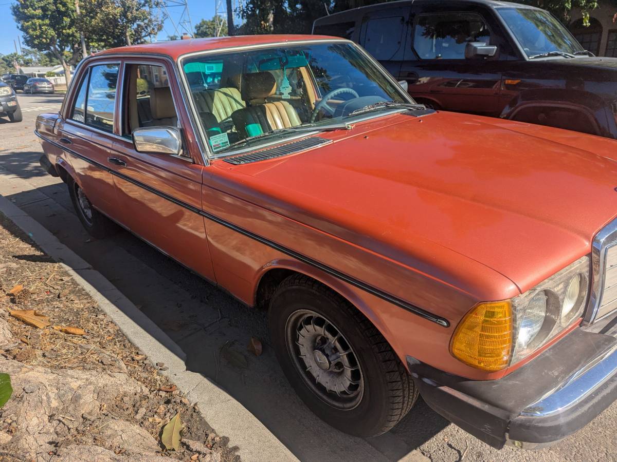 Mercedes-benz-300d-diesel-1980-orange-5