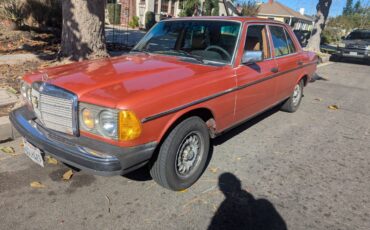 Mercedes-benz-300d-diesel-1980-orange-7