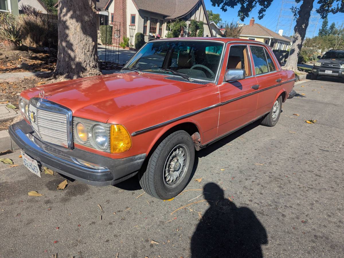Mercedes-benz-300d-diesel-1980-orange-7