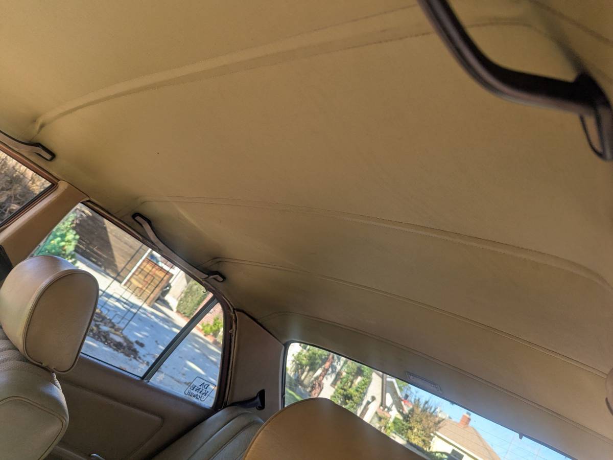 Mercedes-benz-300d-diesel-1980-orange-8