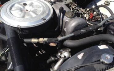 Mercedes-benz-300d-diesel-1980-white-8