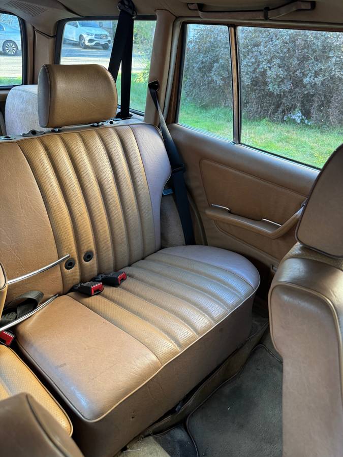 Mercedes-benz-300d-diesel-1983-grey-4