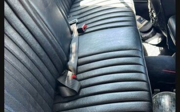 Mercedes-benz-300d-diesel-1984-silver-3