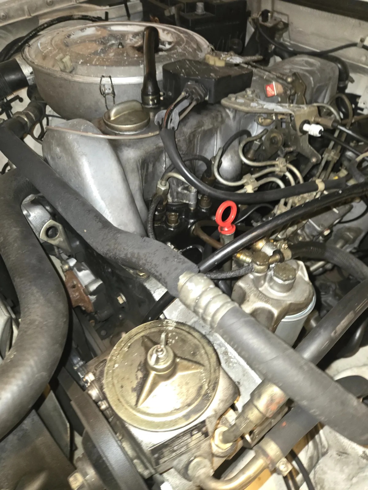 Mercedes-benz-300dt-1981-Light-Ivory-Palomino-Leather-16