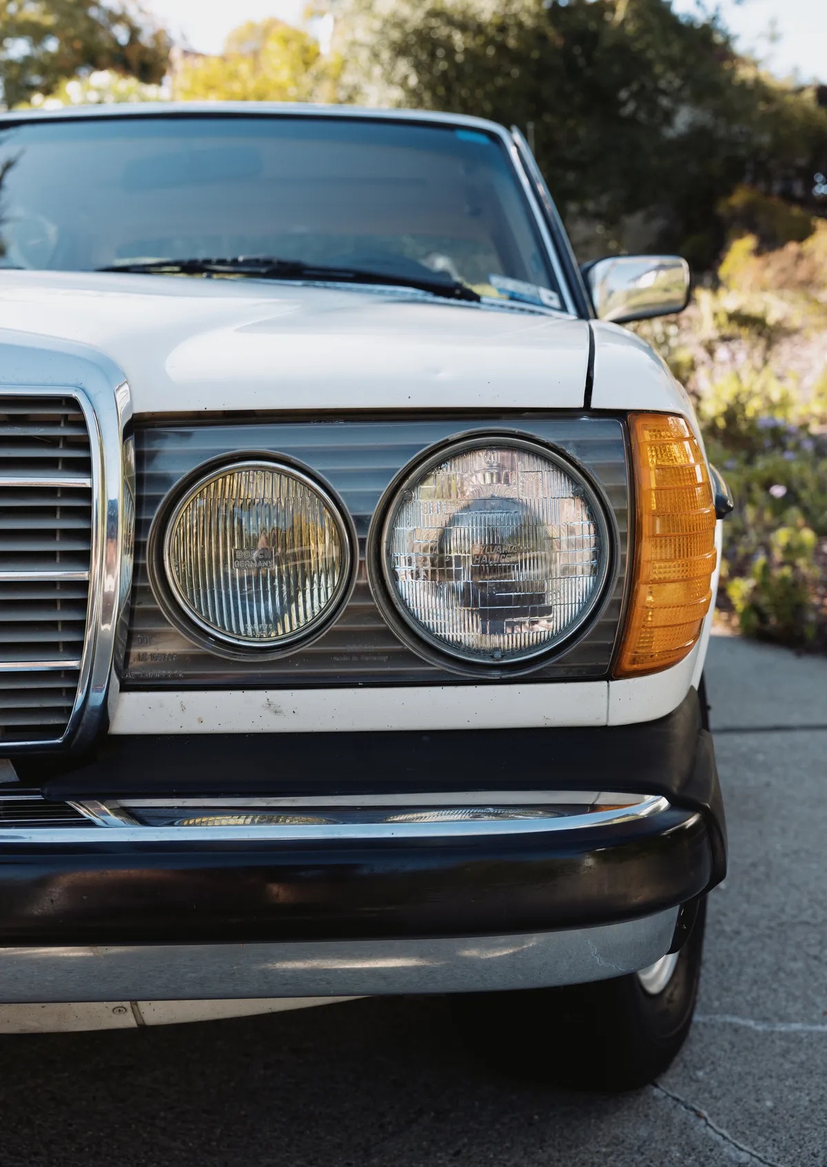 Mercedes-benz-300dt-1981-Light-Ivory-Palomino-Leather-8