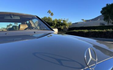 Mercedes-benz-300e-1990-custom-1