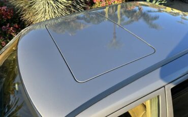 Mercedes-benz-300e-1990-custom-11