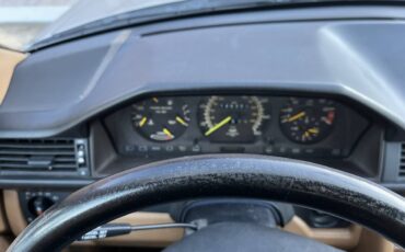 Mercedes-benz-300e-1990-custom-14