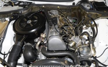 Mercedes-benz-300sd-1984-Classic-White-Blue-28
