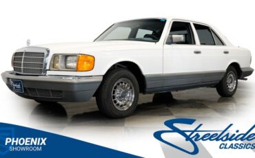 Mercedes-benz-300sd-1984-Classic-White-Blue-35