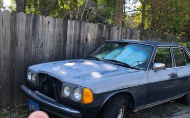 Mercedes-benz-300sd-diesel-1984-blue-1