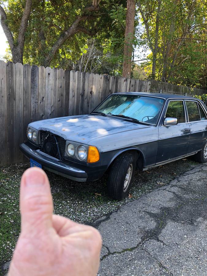 Mercedes-benz-300sd-diesel-1984-blue-4