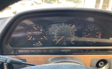 Mercedes-benz-300se-1989-brown-1
