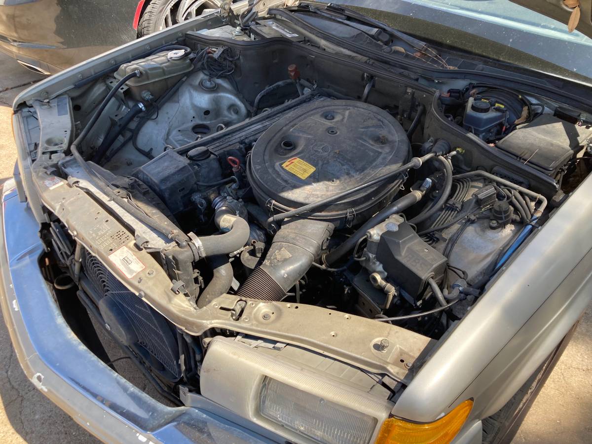 Mercedes-benz-300se-1989-brown-15