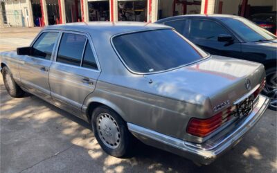 Mercedes benz 300se 1989