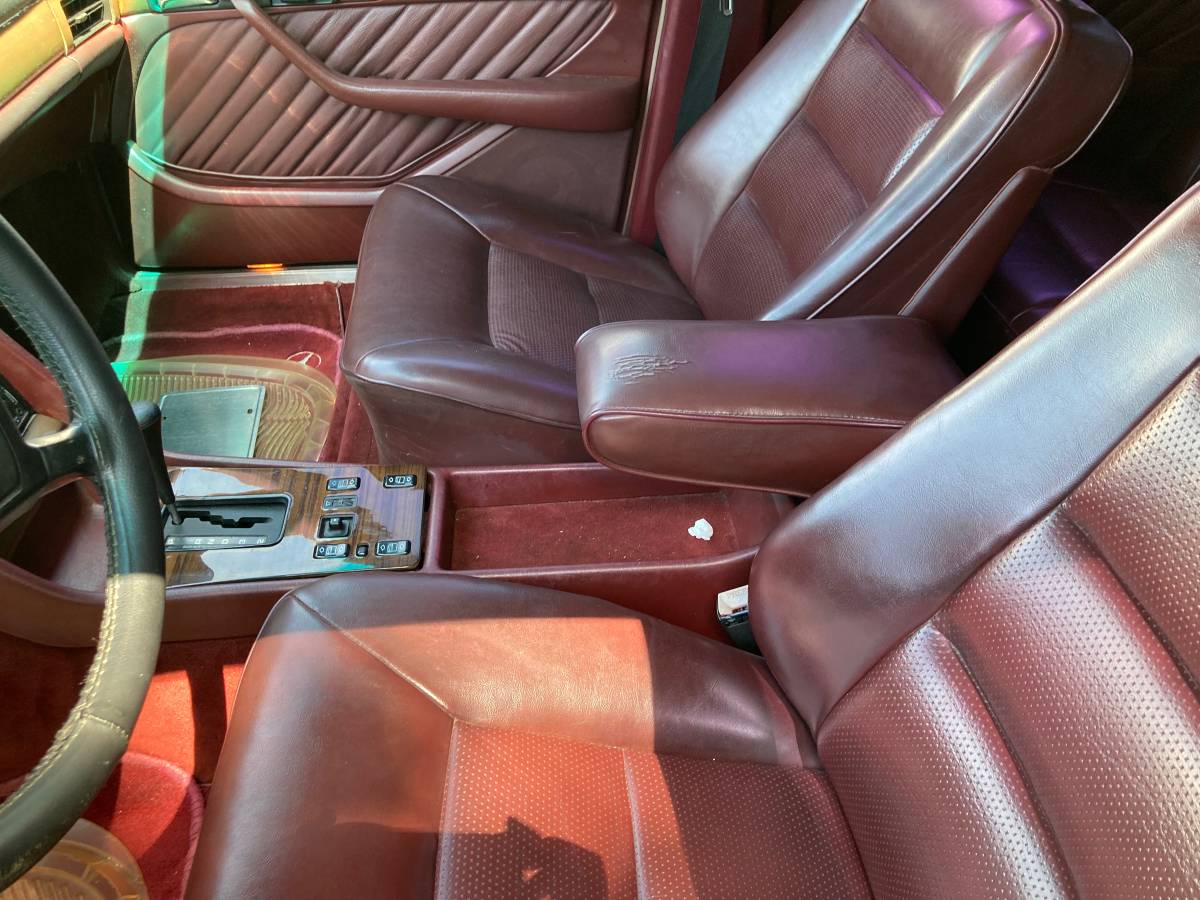 Mercedes-benz-300se-1989-brown-5