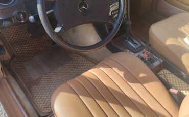 Mercedes-benz-300td-diesel-1985-custom-3