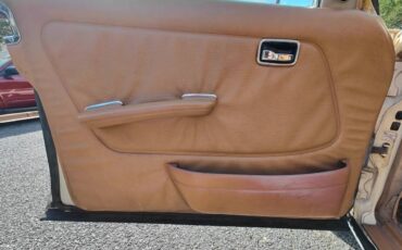 Mercedes-benz-300td-diesel-1985-custom-9