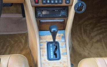 Mercedes-benz-300td-diesel-1987-white-17