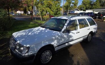 Mercedes-benz-300td-diesel-1987-white-18