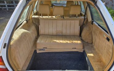 Mercedes-benz-300td-diesel-1987-white-8