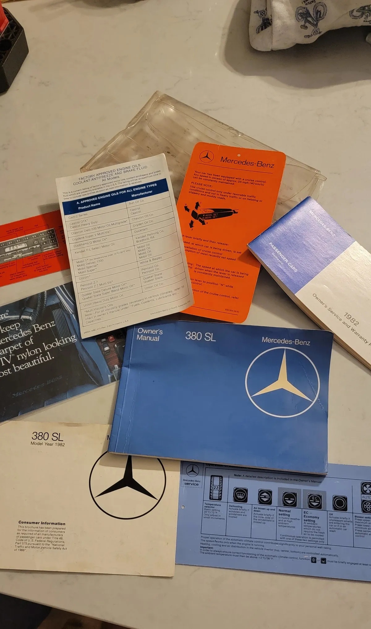 Mercedes-benz-380-1982-7