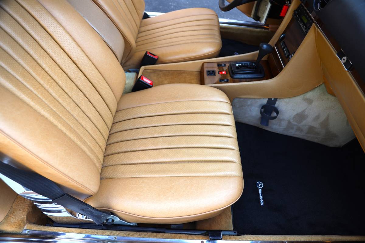 Mercedes-benz-380-380sl-1983-10