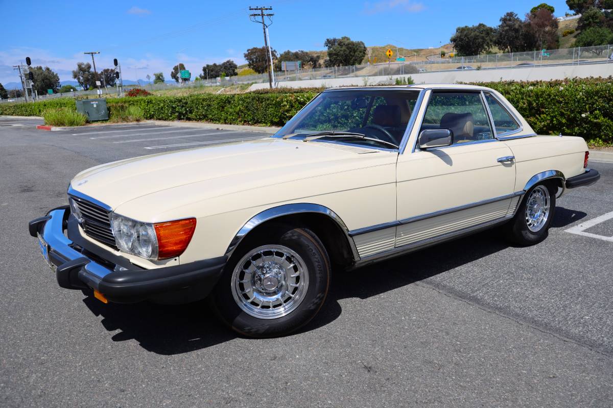 Mercedes-benz-380-380sl-1983-15