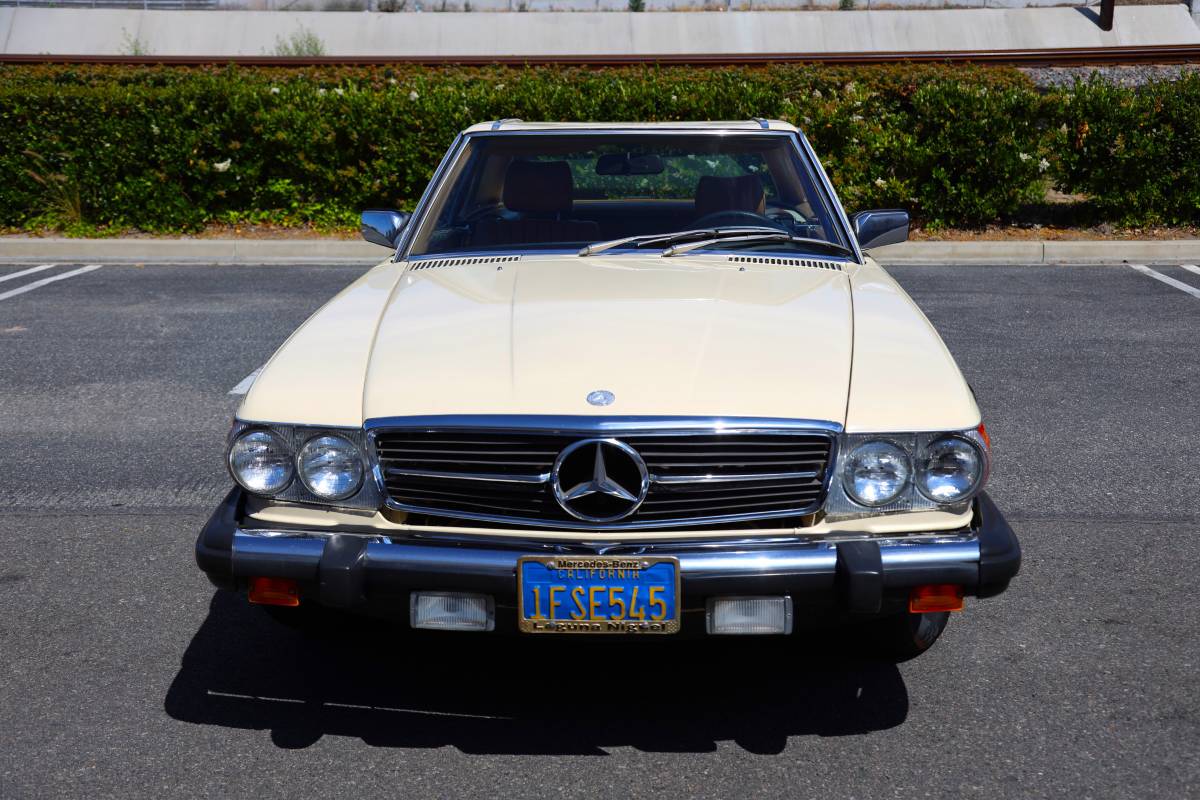 Mercedes-benz-380-380sl-1983-16