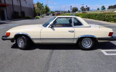 Mercedes-benz-380-380sl-1983-4