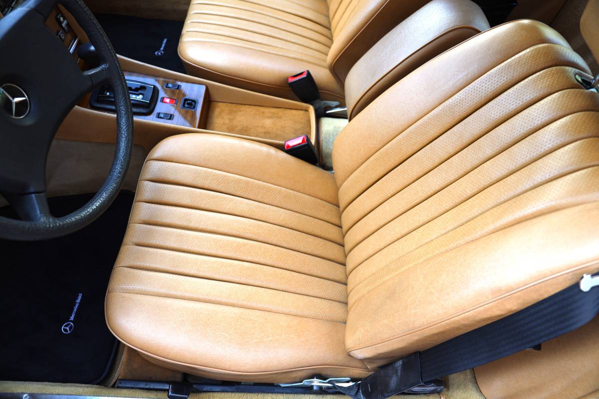 Mercedes-benz-380-380sl-1983-6