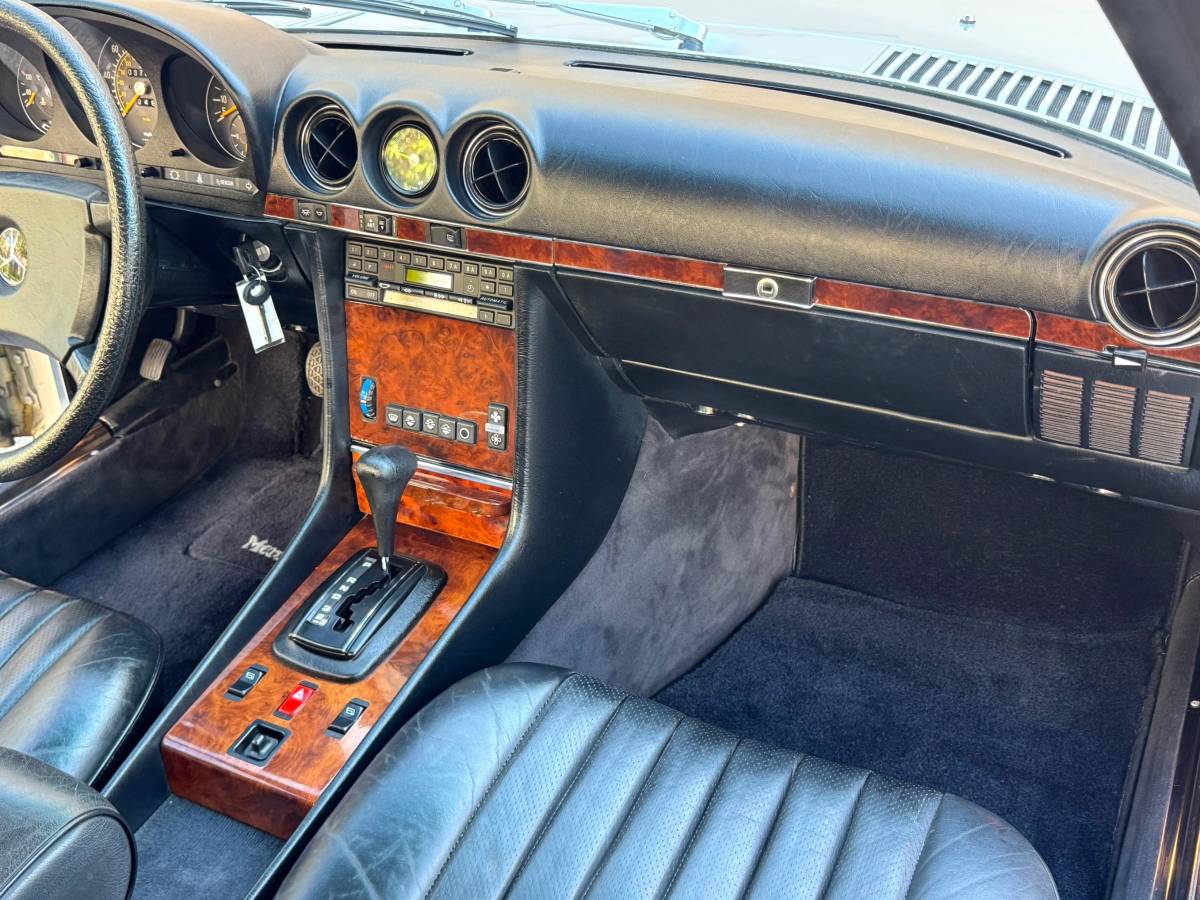 Mercedes-benz-380-380sl-1984-21