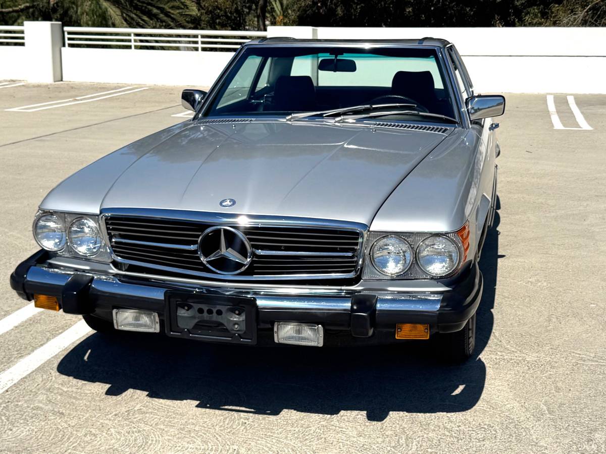 Mercedes-benz-380-380sl-1984-4