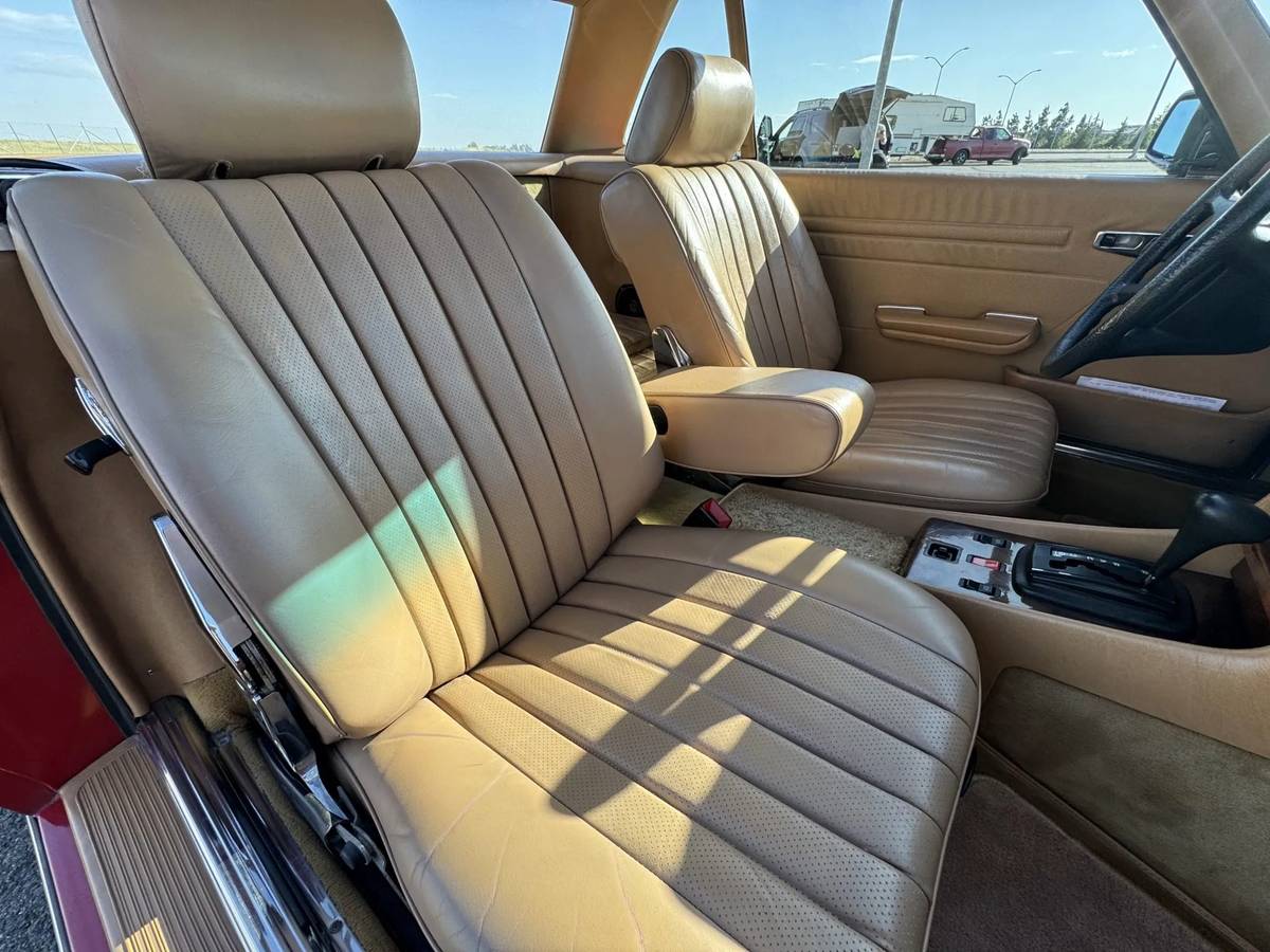 Mercedes-benz-380-380sl-1984-red-10