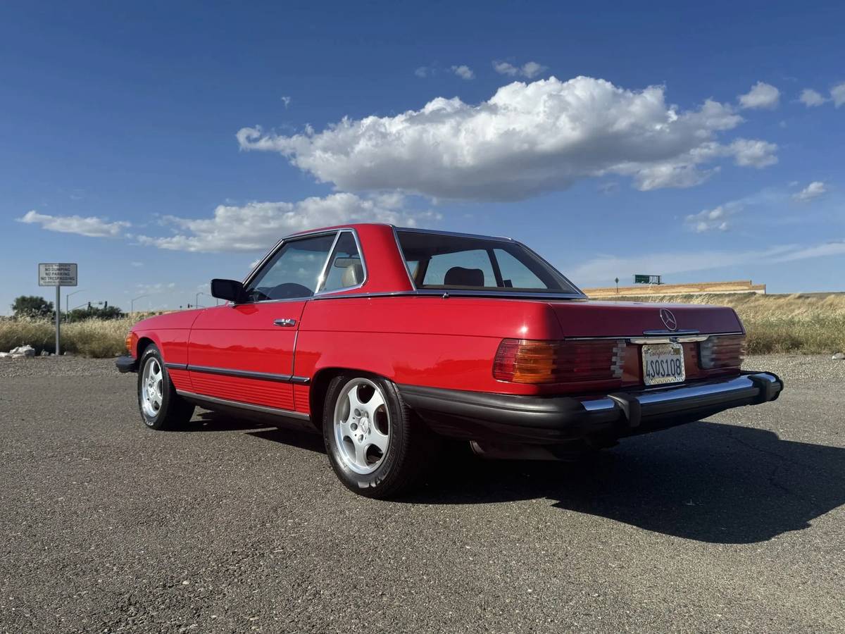Mercedes-benz-380-380sl-1984-red-17