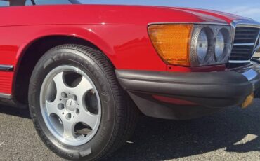Mercedes-benz-380-380sl-1984-red-18