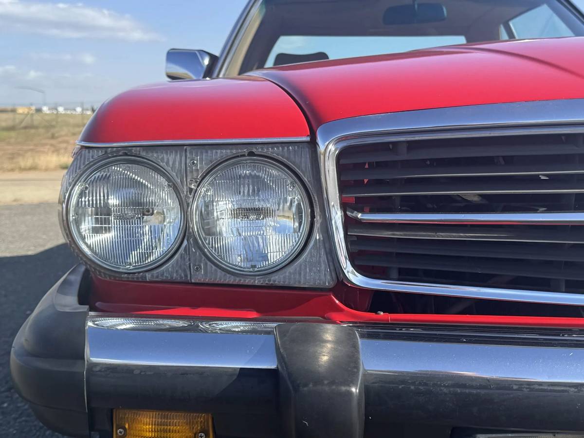 Mercedes-benz-380-380sl-1984-red-6