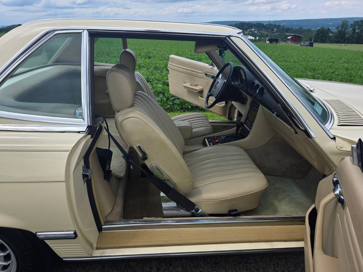 Mercedes-benz-380-380sl-1985-yellow-13