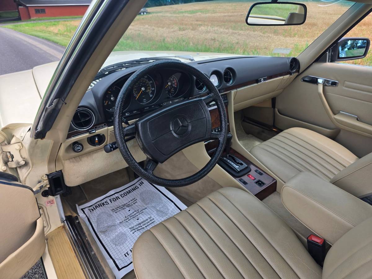 Mercedes-benz-380-380sl-1985-yellow-14