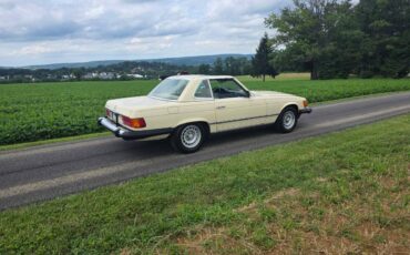 Mercedes-benz-380-380sl-1985-yellow-25