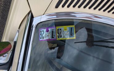 Mercedes-benz-380-380sl-1985-yellow-7