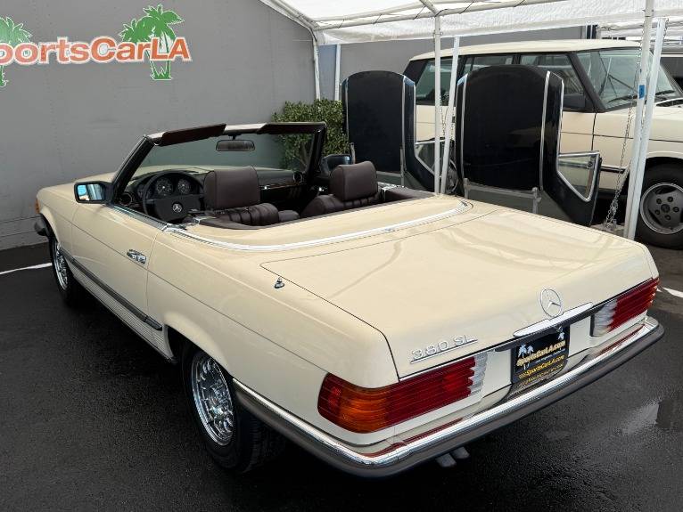 Mercedes-benz-380-class-1982-15