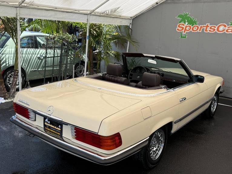 Mercedes-benz-380-class-1982-16