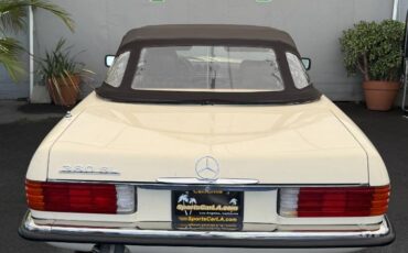 Mercedes-benz-380-class-1982-32