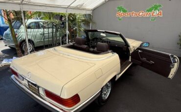 Mercedes-benz-380-class-1982-39