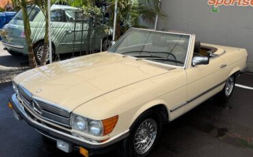 Mercedes-benz-380-class-1982-5